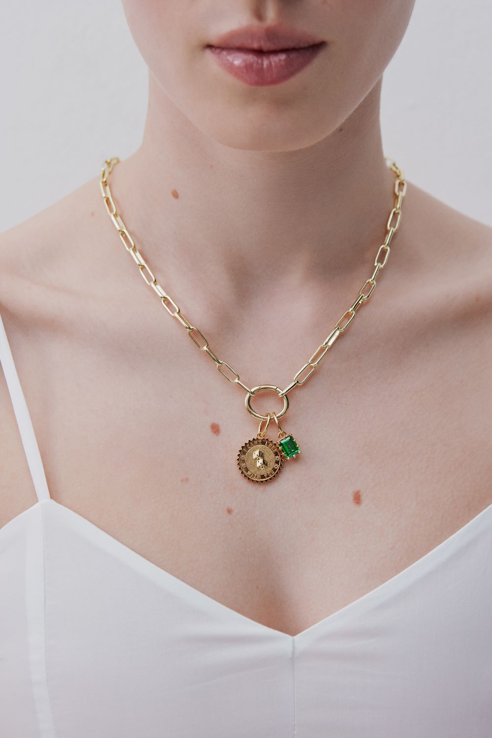 FERN GREEN STONE PENDANT