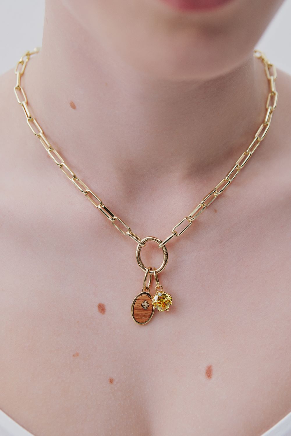 TOPAZ YELLOW PENDANT